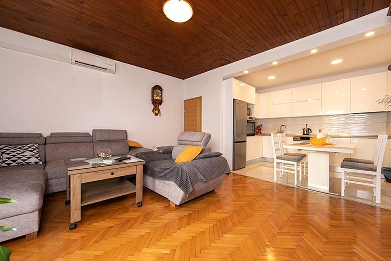 Apartment Tucepi 6695A Dış mekan fotoğraf