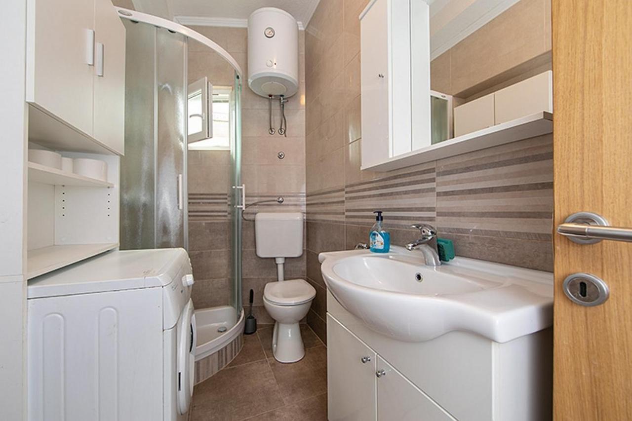Apartment Tucepi 6695A Dış mekan fotoğraf